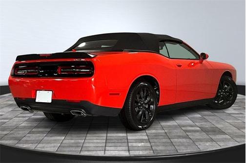 2022 Dodge Challenger SXT