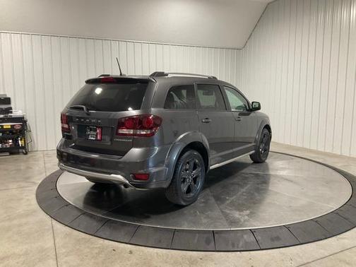 2020 Dodge Journey Crossroad