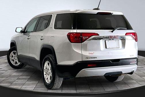 Quicksilver Metallic 2019 GMC Acadia SLE-1