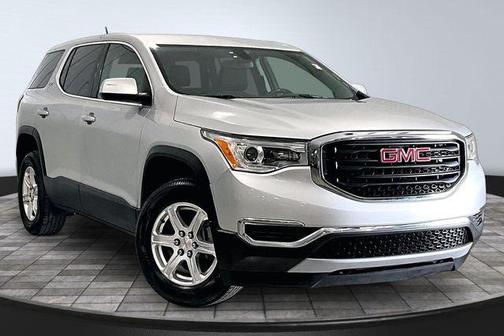 Quicksilver Metallic 2019 GMC Acadia SLE-1