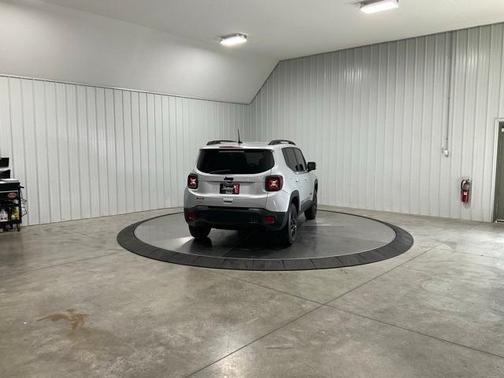 2020 Jeep Renegade Altitude