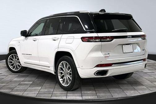 2022 Jeep Grand Cherokee 4xe Summit