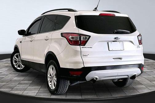 White Platinum Clearcoat Metallic 2018 Ford Escape SEL