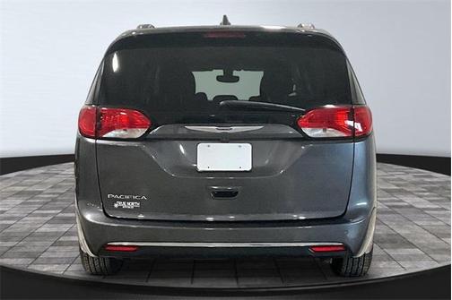 2018 Chrysler Pacifica Touring-L Plus