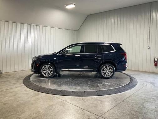 2022 Cadillac XT6 Premium Luxury AWD