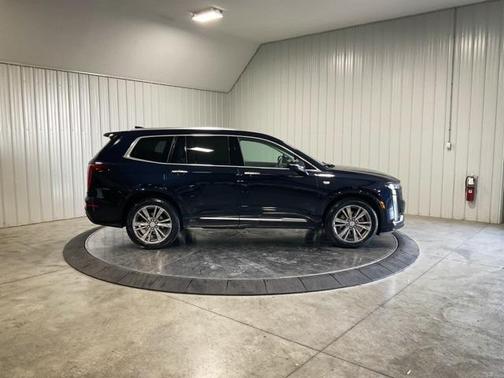 2022 Cadillac XT6 Premium Luxury AWD