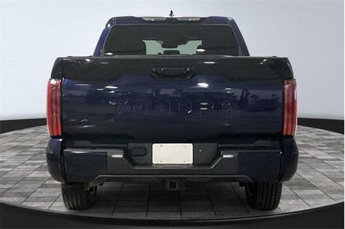 2023 Toyota Tundra Hybrid Platinum