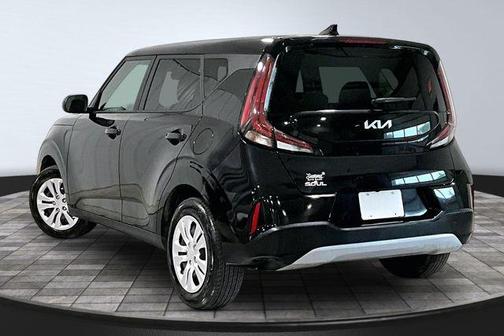 Fusion Orange 2025 Kia Soul LX