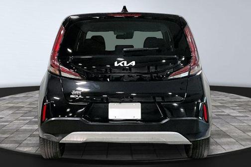 Fusion Orange 2025 Kia Soul LX