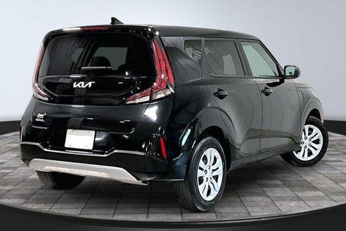 Fusion Orange 2025 Kia Soul LX