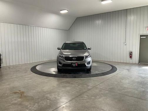 2017 Kia Sorento L