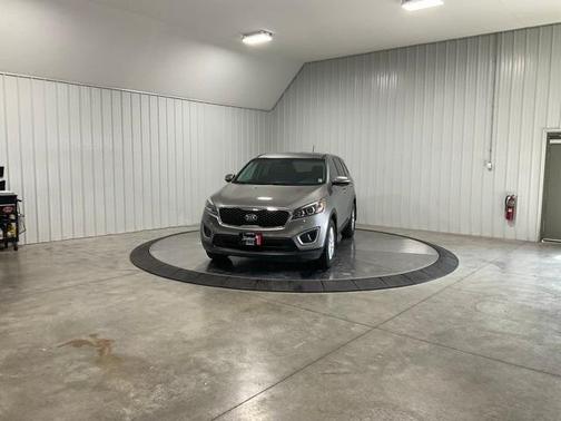 2017 Kia Sorento L