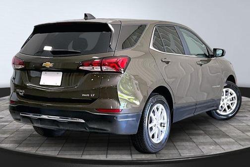 Harvest Gold / Bronze 2024 Chevrolet Equinox LT