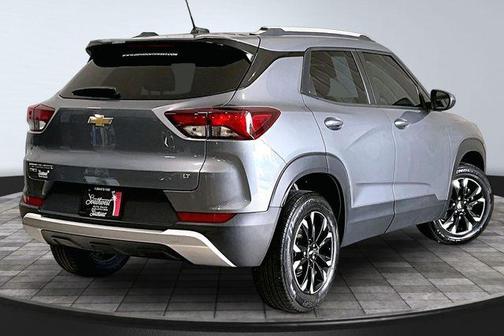 Satin Steel Metallic 2022 Chevrolet Trailblazer LT