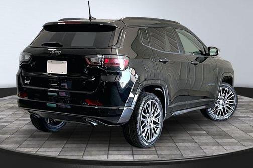 Diamond Black 2023 Jeep Compass Limited