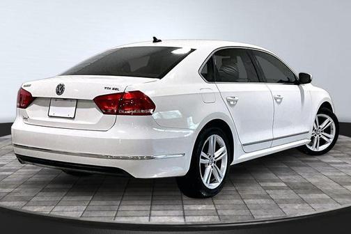 Candy White 2013 Volkswagen Passat 2.0 TDI SEL Premium
