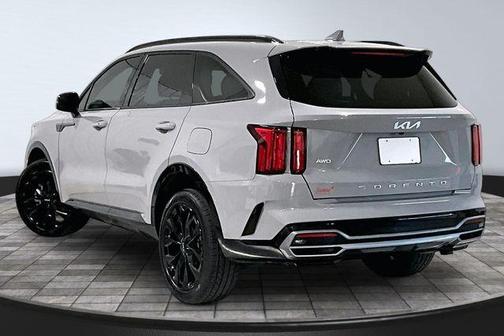 Wolf Gray 2022 Kia Sorento SX