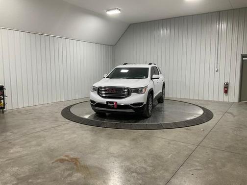 2017 GMC Acadia SLE-2