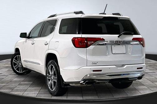 White Frost Tri-Coat 2018 GMC Acadia Denali