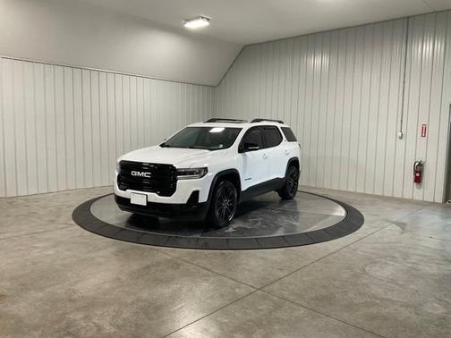 2022 GMC Acadia SLE