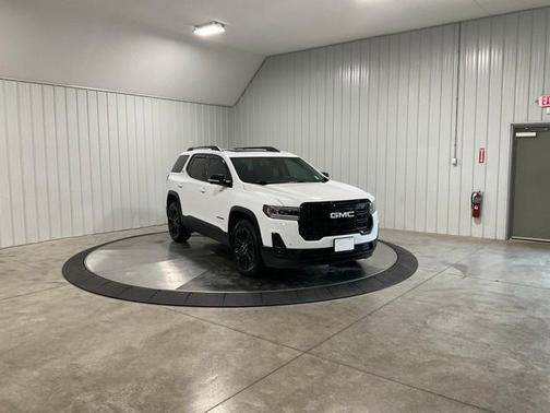 2022 GMC Acadia SLE