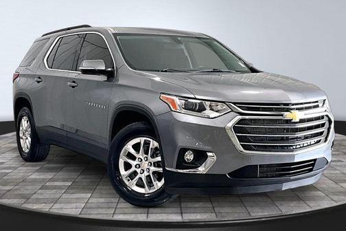 Satin Steel Metallic 2020 Chevrolet Traverse LT Cloth