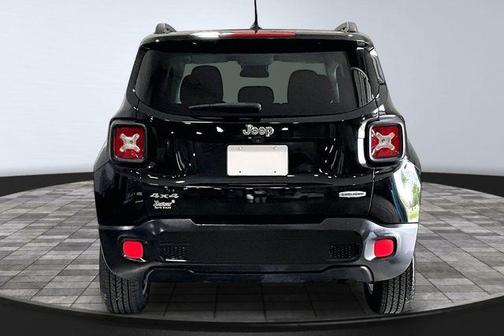 Black 2017 Jeep Renegade Latitude