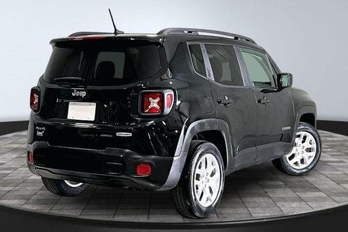 Black 2017 Jeep Renegade Latitude