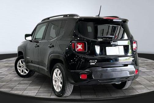 Black 2017 Jeep Renegade Latitude