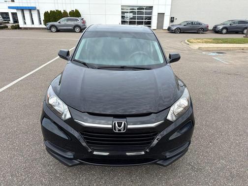 2017 Honda HR-V LX