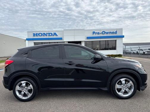 2017 Honda HR-V LX