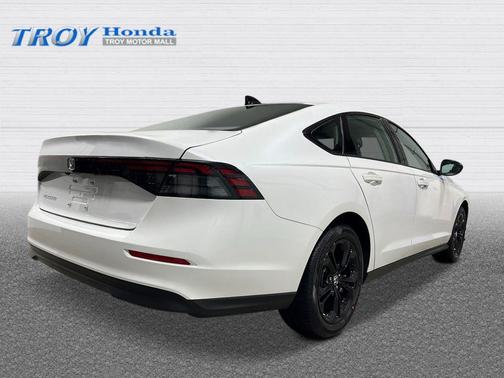 2025 Honda Accord Sport SE 1.5T