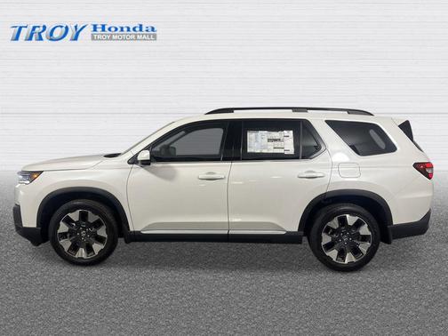 Platinum White Pearl 2026 Honda Pilot Elite