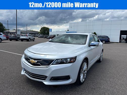 Iridescent Pearl Tricoat 2018 Chevrolet Impala 2LZ