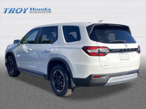 2025 Honda Pilot EX
