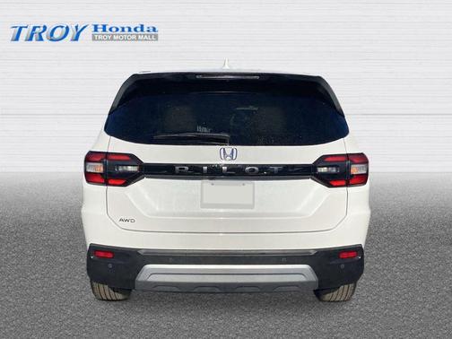 2025 Honda Pilot EX