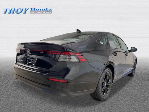 2025 Honda Accord Sport SE 1.5T