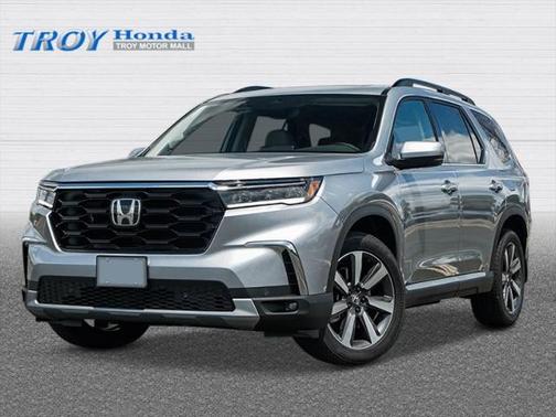 2025 Honda Pilot Touring 8-Passenger