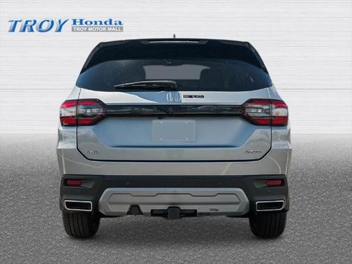 2025 Honda Pilot Touring 8-Passenger
