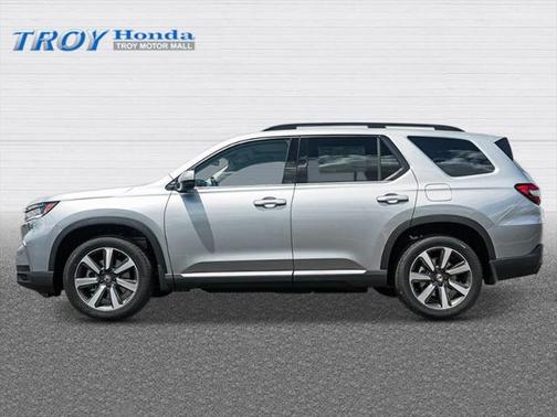 2025 Honda Pilot Touring 8-Passenger