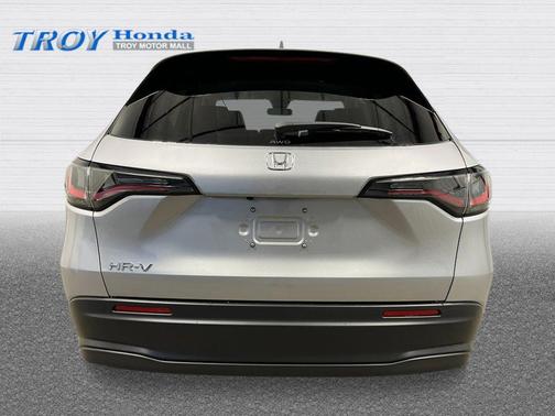 2026 Honda HR-V LX