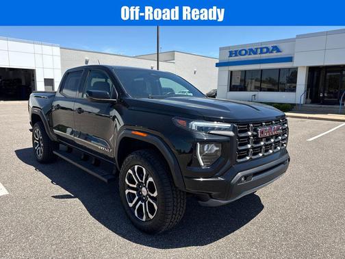Onyx Black 2024 GMC Canyon AT4