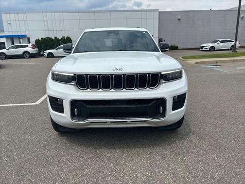 2022 Jeep Grand Cherokee Overland