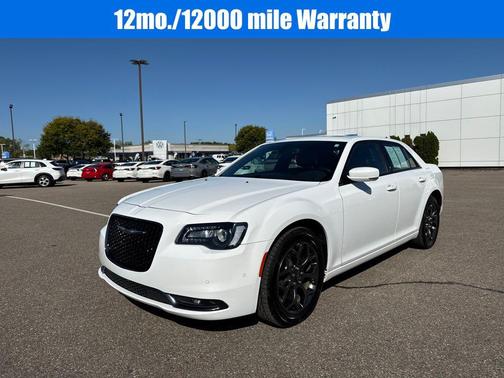 2018 Chrysler 300 S