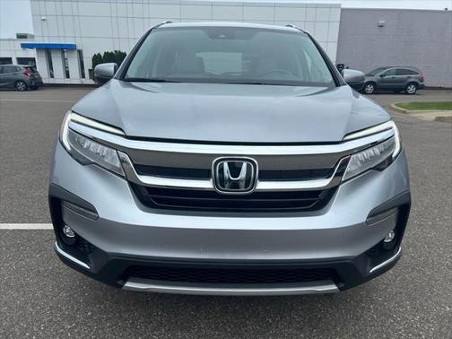 2022 Honda Pilot Touring 8-Passenger