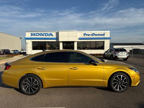 2020 Hyundai SONATA SEL Plus