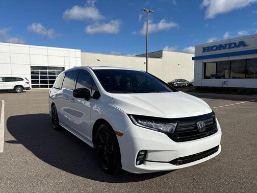 2024 Honda Odyssey Sport