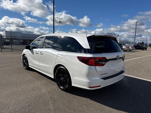 2024 Honda Odyssey Sport