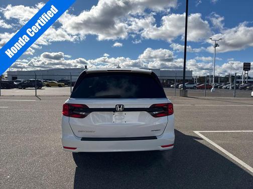 2024 Honda Odyssey Sport
