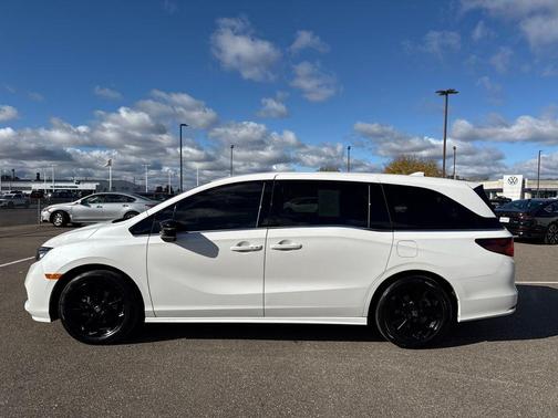 2024 Honda Odyssey Sport
